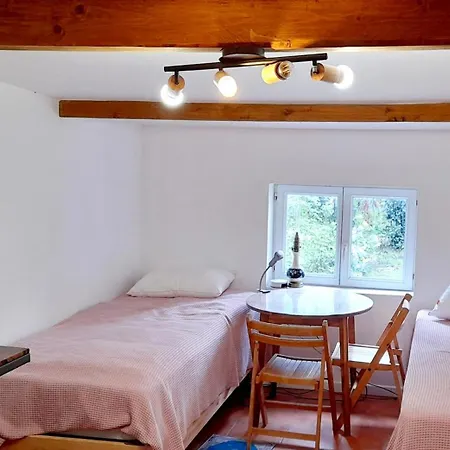 Small Town House With Private Parking And Access To Garden, Near Paris And Public Transport